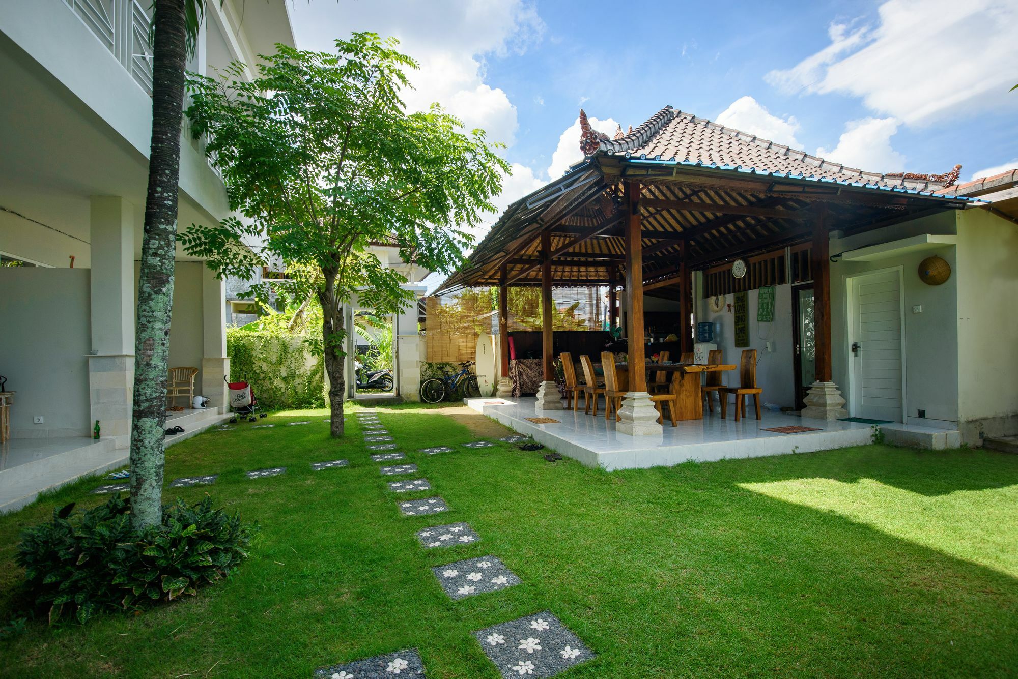Asung Guesthouse Canggu Dış mekan fotoğraf